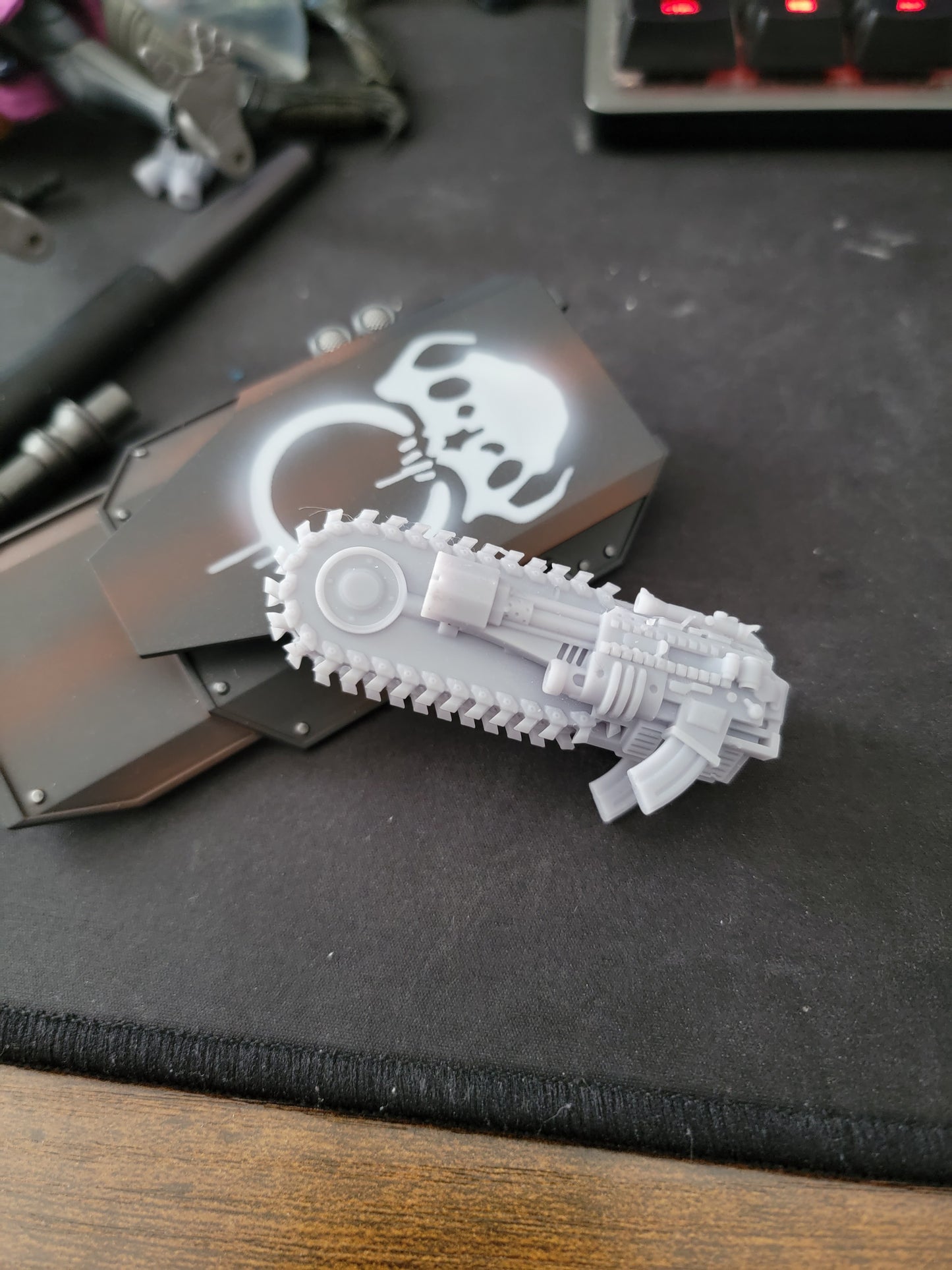 Chainsaw Machine Gun Topper for Slygor Staff