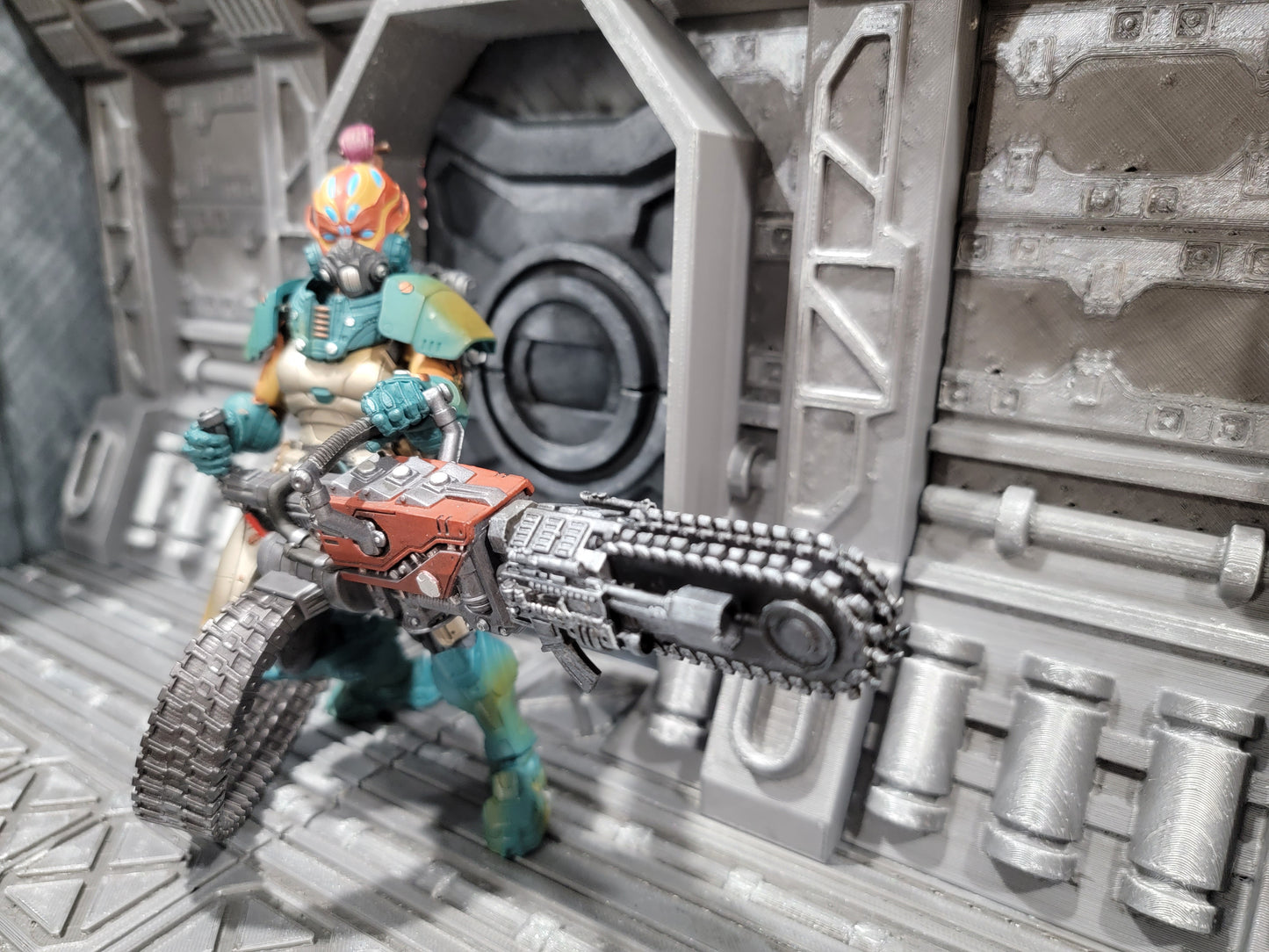 Chainsaw Machine Gun Topper for Slygor Staff
