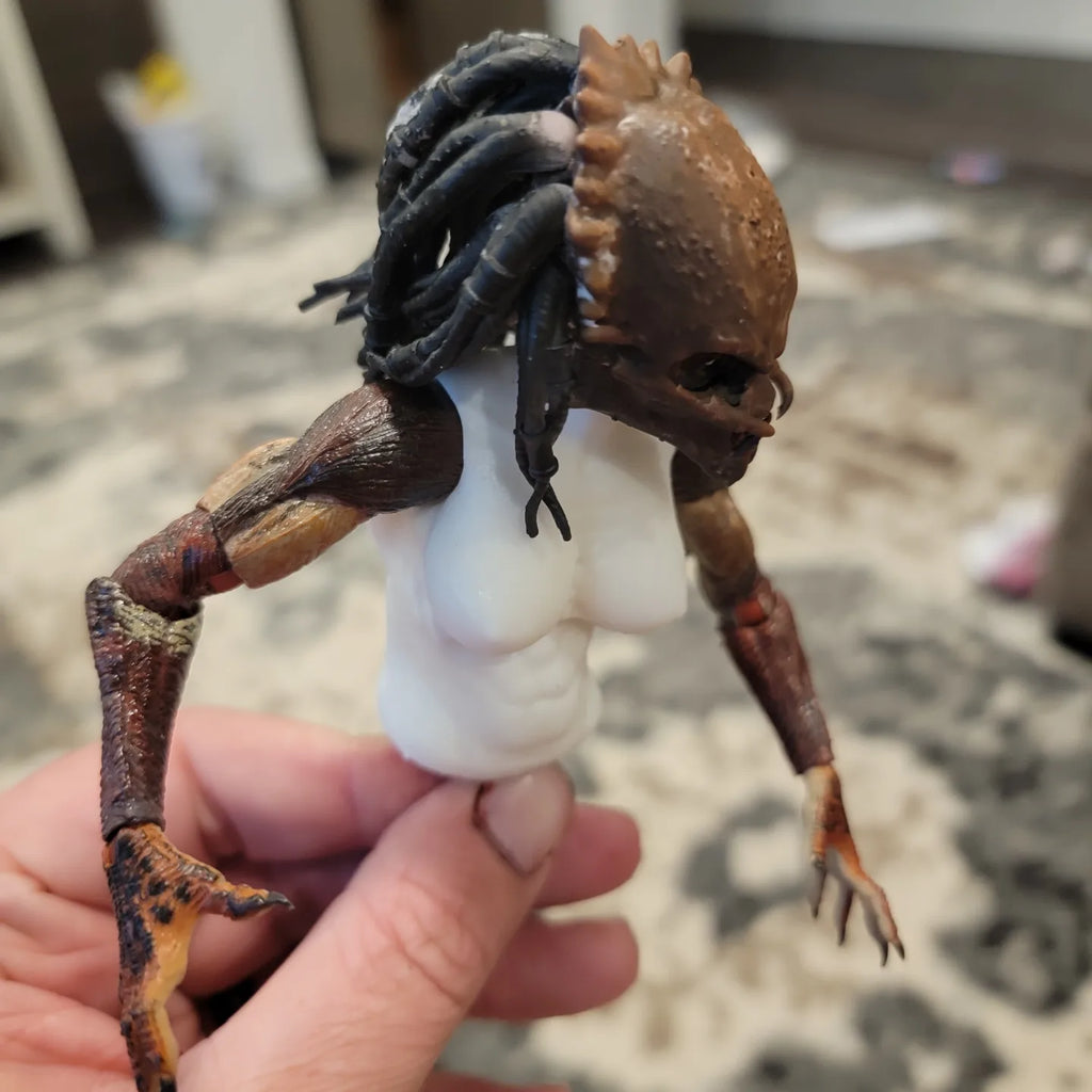 Fugitive Female Predator Torso